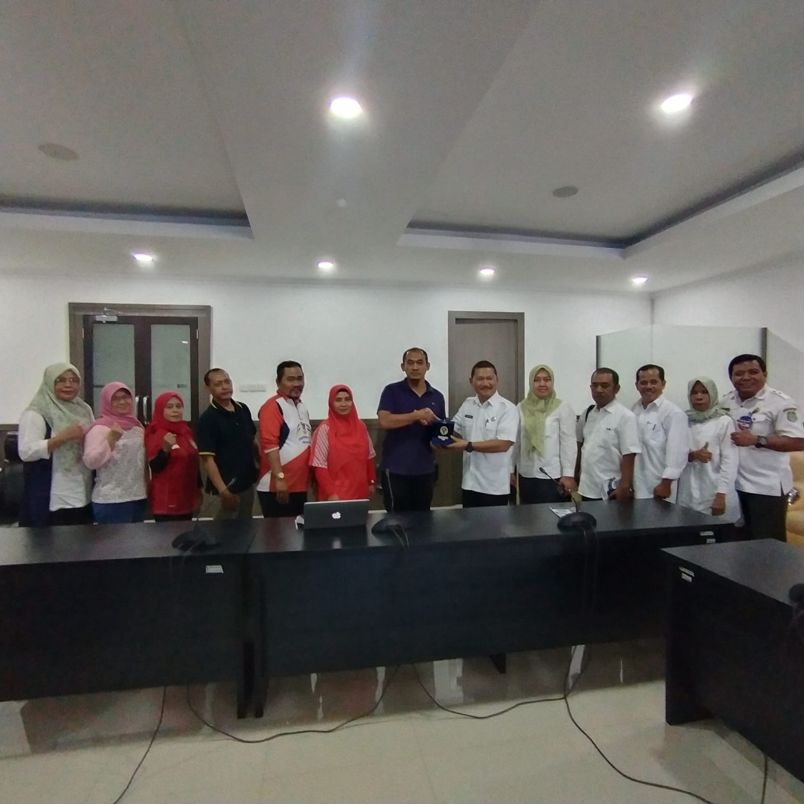 Kemenpora Menerima Konsultasi Penelitian dan Pengembangan Keolahragaan Badan Penelitian dan Pengembangan Daerah Maluku Utara.