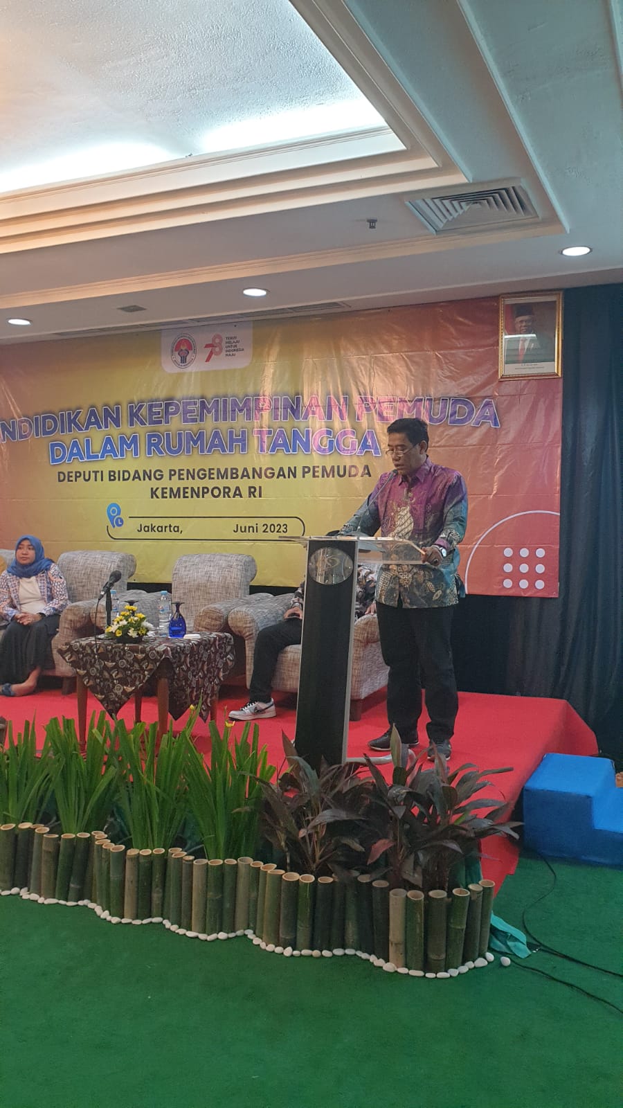 Kemenpora Bagikan Pentingnya Kepemimpinan Pemuda Dalam Rumah Tangga Bagi Keluarga Muda Indonesia
