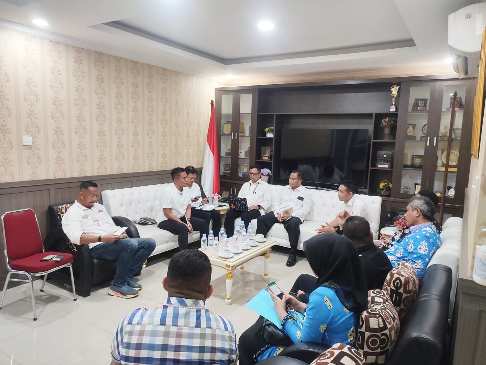 Konsultasi Tentang Pembinaan Prestasi Olahraga, DISPORA Provinsi Riau Kunjungi Kemenpora