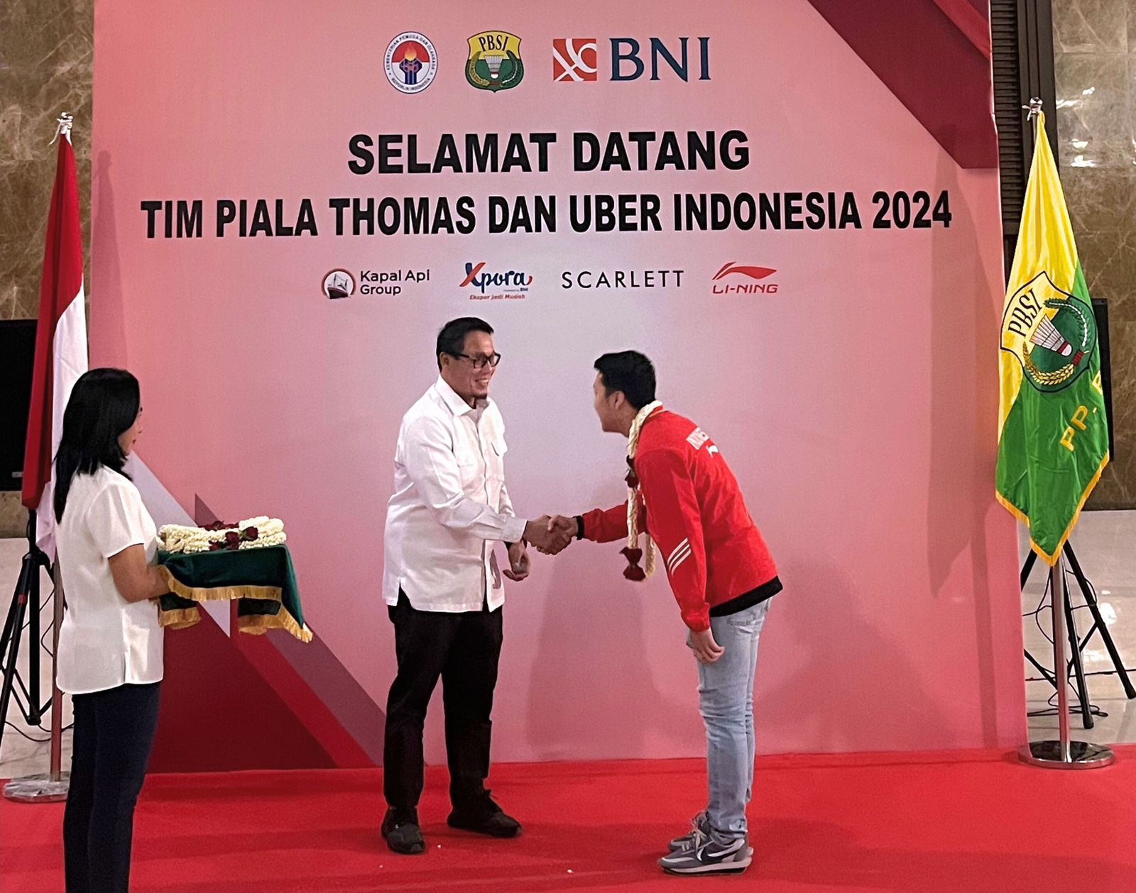 Kemenpora RI Sambut Langsung Atlet Bulutangkis Indonesia dengan Bangga