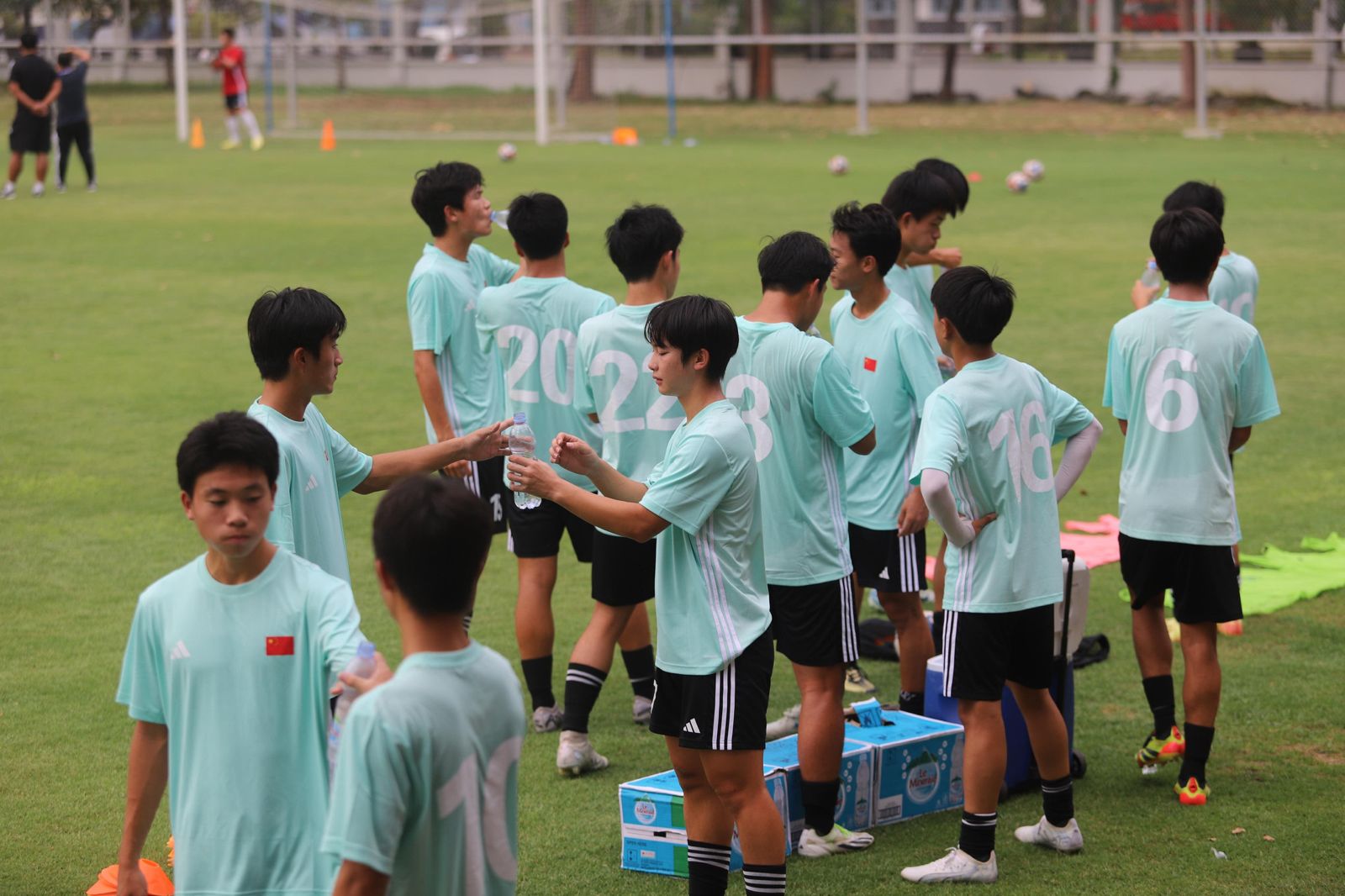 Menjajal Rumput Kota Barat dan Stadion UNS saat Latihan, Malaysia dan Tiongkok Puji Fasilitas Tuan Rumah