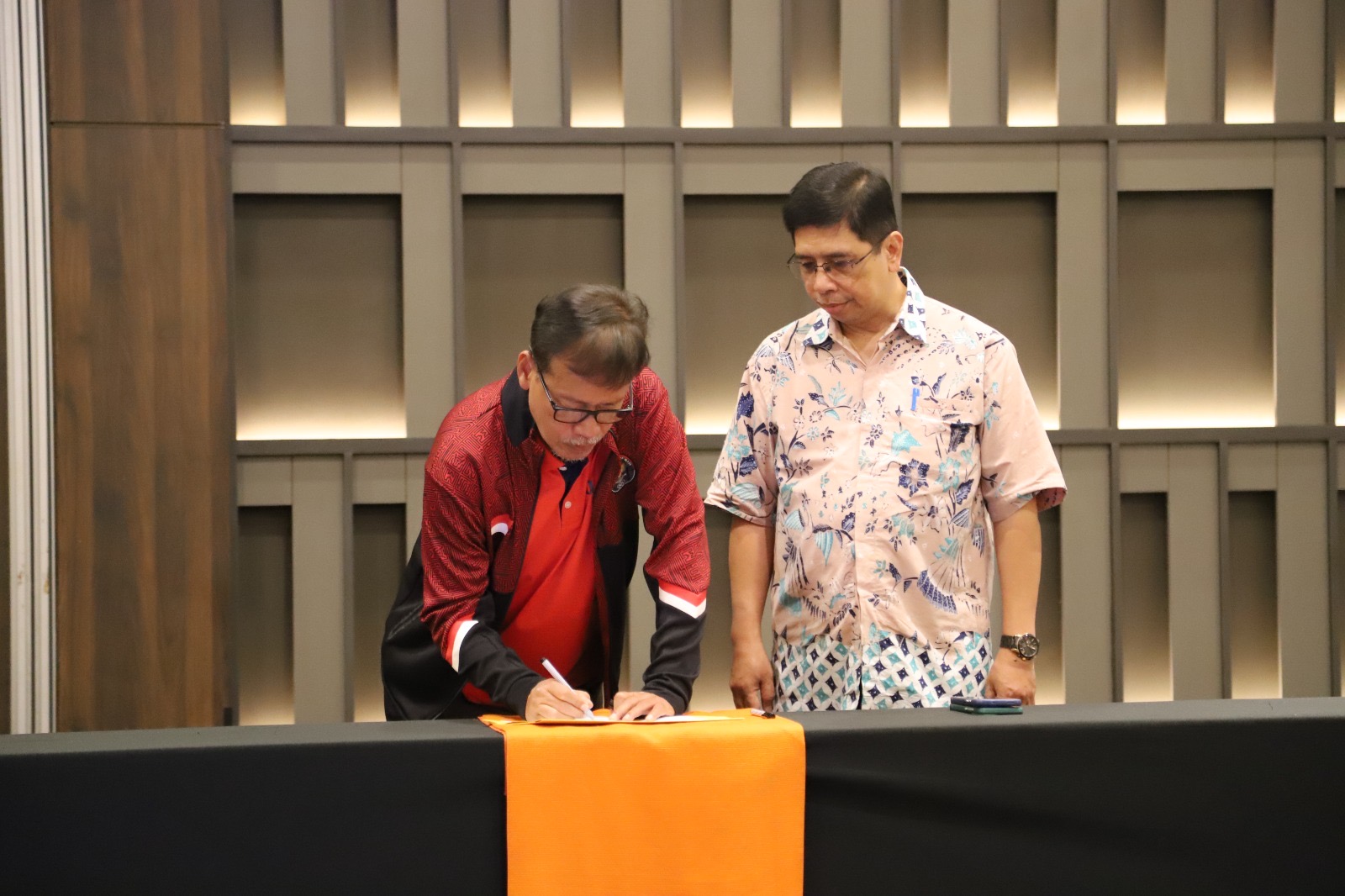 Bangun SDM Berintegritas dan Terhindar dari Korupsi, Deputi Pengembangan Industri Olahraga Canangkan Zona Integritas