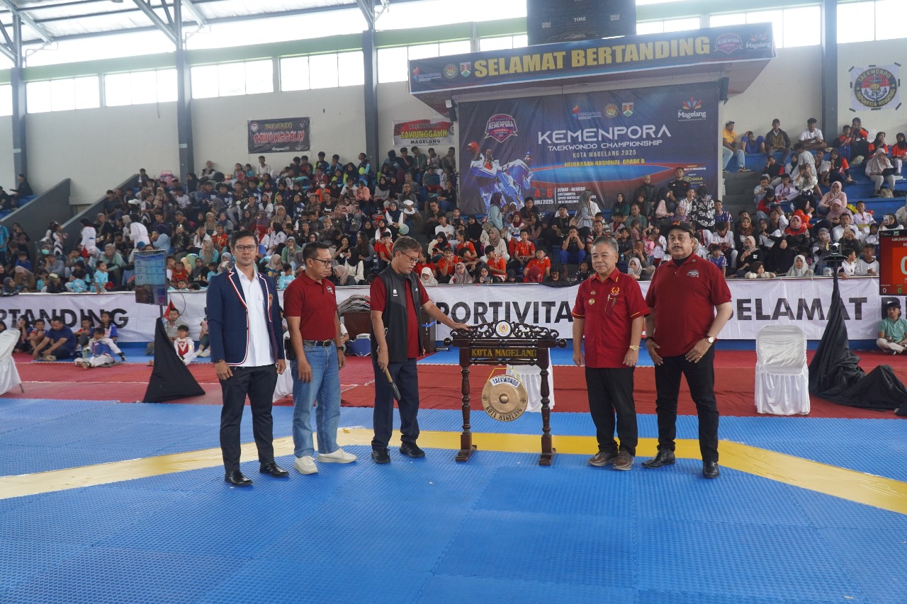 Deputi Bidang Pengembangan Industri Olahraga Membuka Kemenpora Taekwondo Championship 2025