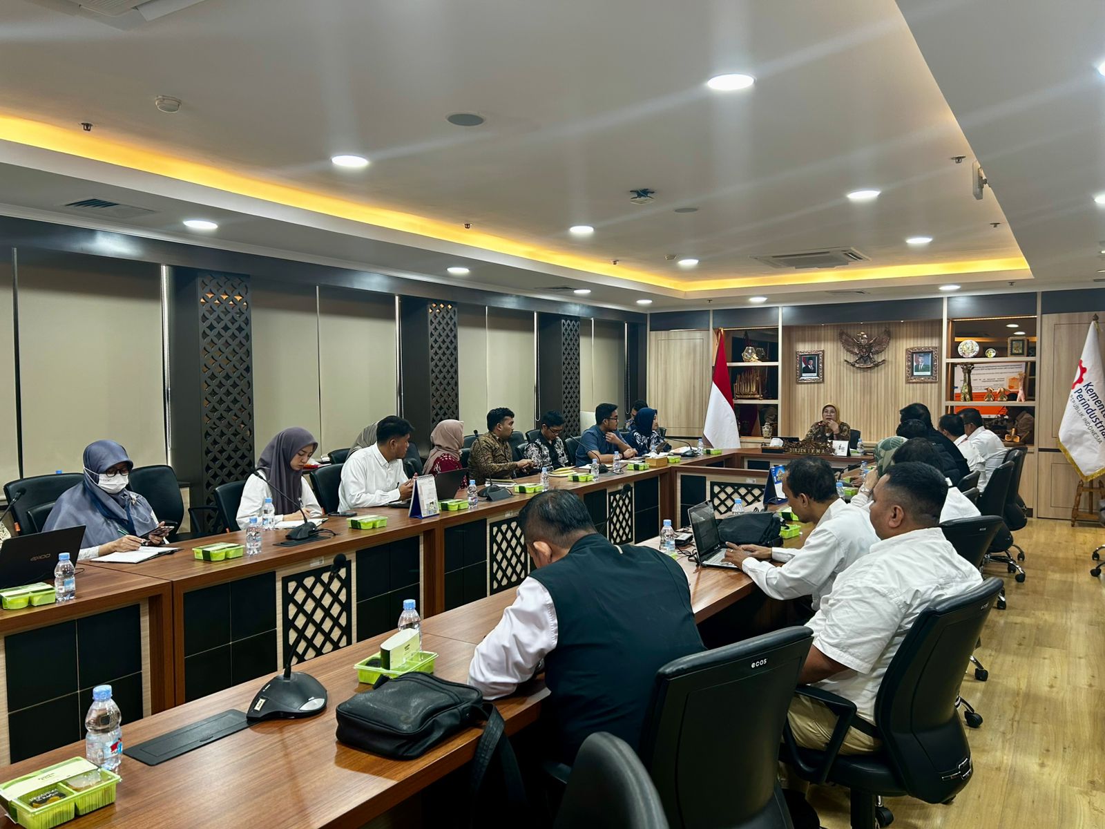 Audiensi Kemenpora diterima Deputi Direktur Jenderal Industri Kecil, Menengah, dan Aneka (IKMA) Kementerian Perindustrian: Bahas Sinergi Pengembangan Industri Olahraga